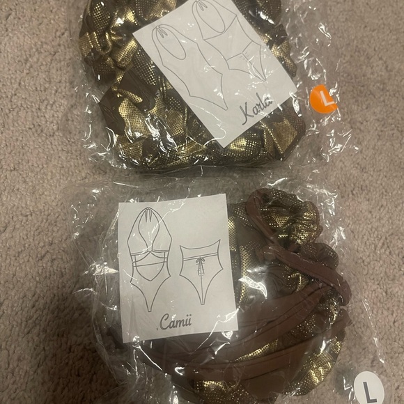 2 Large Gold Army Fatigue Print Bartender Bottle Girl Outfits - Picture 3 of 3